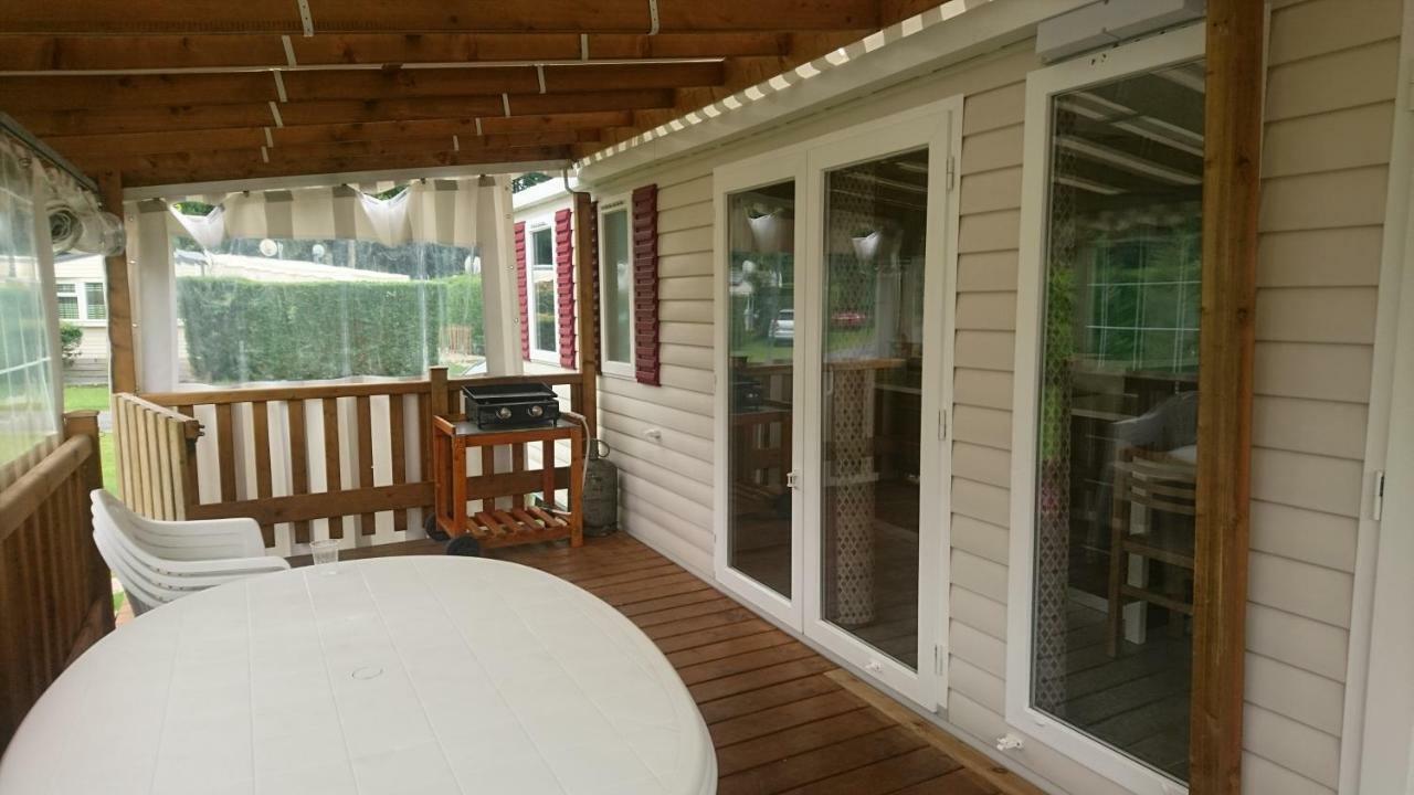 Mobile Home 3 Chambres 2 Salles De Bains Dans Camping 4 Etoiles Aux Charmettes Mh K168 لو ماثيز المظهر الخارجي الصورة